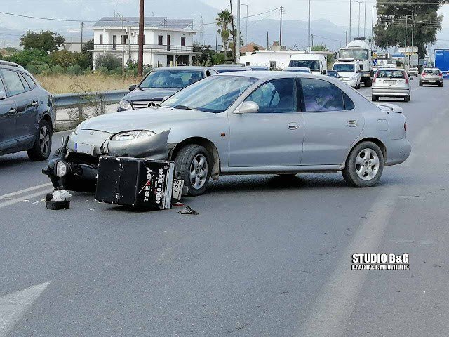 Aργος: Τραυματίστηκε διανομέας έπειτα από σύγκρουση με Ι.Χ.