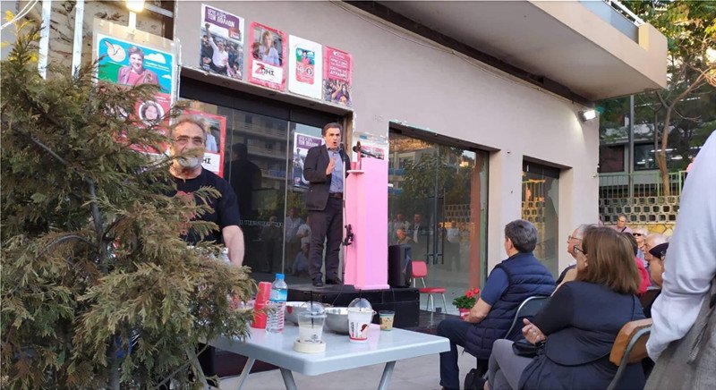 Ο Ευκλείδης Τσακαλώτος πάντως προσπάθησε να τονώσει το ηθικό των συμμετεχόντων στην ομιλία του