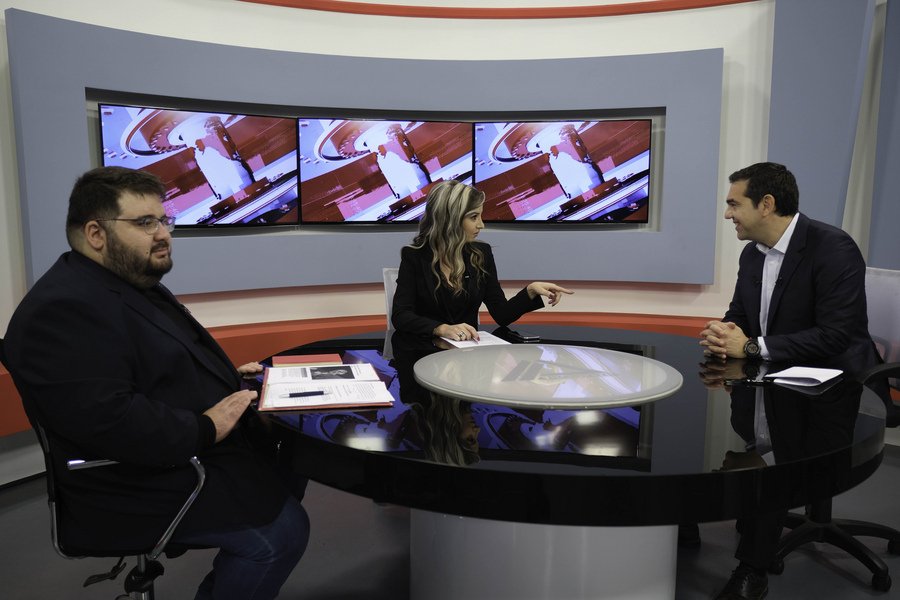 Ο Αλέξης Τσίπρας στην τηλεόραση ΔΕΛΤΑ της Αλεξ/πολης με τους Χριστίνα Κουματζίδου, Α. Τελόπουλο -