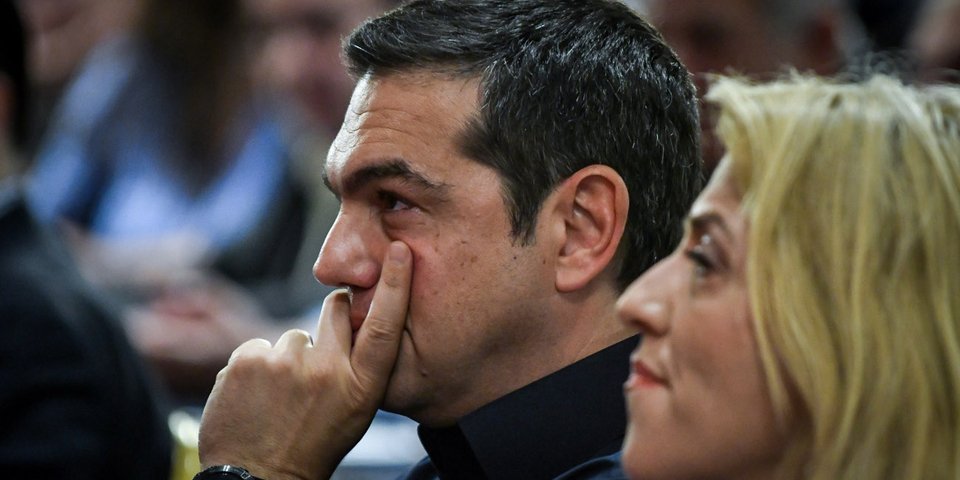 Ο Αλέξης Τσίπρας με την Ρένα Δούρου στην ΚΕ του ΣΥΡΙΖΑ