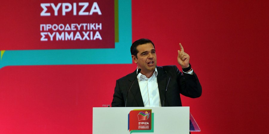 Ο Αλέξης Τσίπρας στο βήμα στην εκδήλωση του ΣΥΡΙΖΑ στην Καλαμάτα -Φωτογραφία: ΑΠΕ ΜΠΕ/ΝΙΚΗΤΑΣ ΚΩΤΣΙΑΡΗΣ