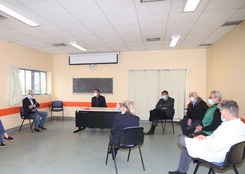 Συνάντηση με γιατρούς και νοσηλευτές στη Λάρισα είχε ο Αλέξης Τσίπρας /Φωτογραφία: Γραφείο Τύπου ΣΥΡΙΖΑ