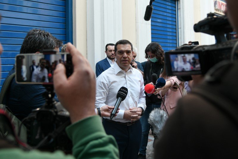 Δηλώσεις του Αλέξη Τσίπρα μετά την κατάθεση στεφάνου στο σημείο της Marfin/ Φωτογραφία: Eurokinissi