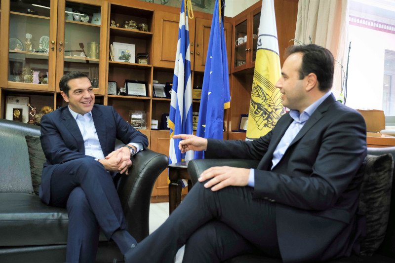 Συνάντηση του Αλέξη Τσίπρα με τον Δήμαρχο Τρικκαίων, Δημήτρη Παπαστεργίου/ Φωτογραφία: Γραφείο Τύπου ΣΥΡΙΖΑ