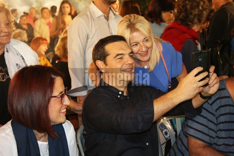 αλέξης τσίπρας σέλφι