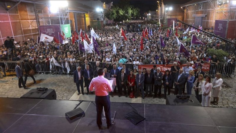 Ο Αλέξης Τσίπρας μιλά στη Θεσσαλονίκη