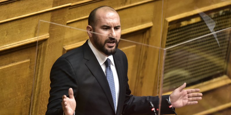 Σε υψηλούς τόνους ανακοίνωσε την αποχώρηση του ΣΥΡΙΖΑ από την ψηφοφορία για Παπαγγελόπουλο, ο Δημ. Τζανακόπουλος Φωτογραφία: Intimenews/ΖΑΧΟΣ ΓΙΩΡΓΟΣ