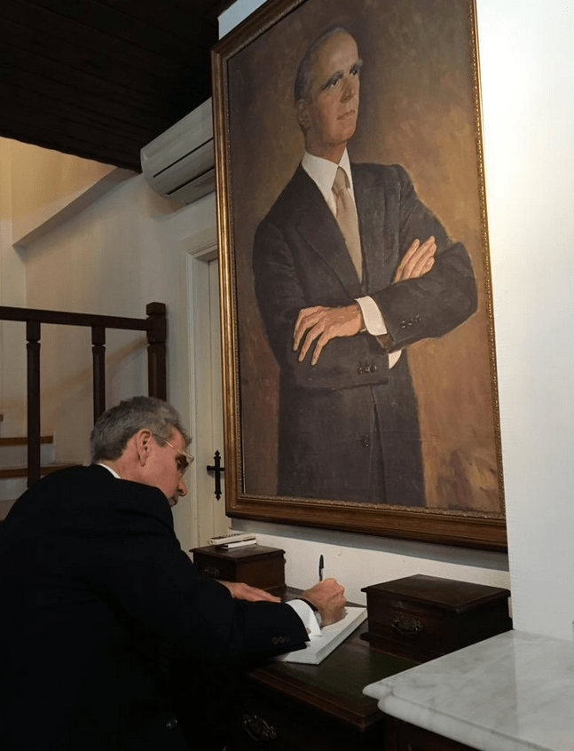 Ο Πάιατ στο σπίτι του Κωνσταντίνου Καραμανλή