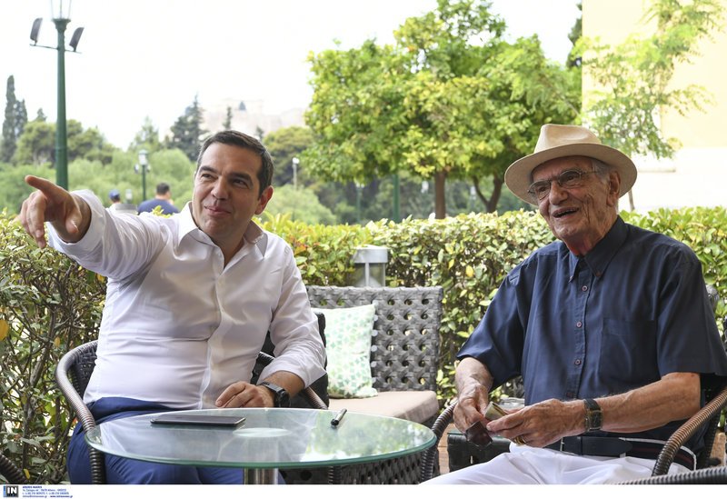 Τσίπρας Βασιλικός πινουν καφέ Ζάππειο