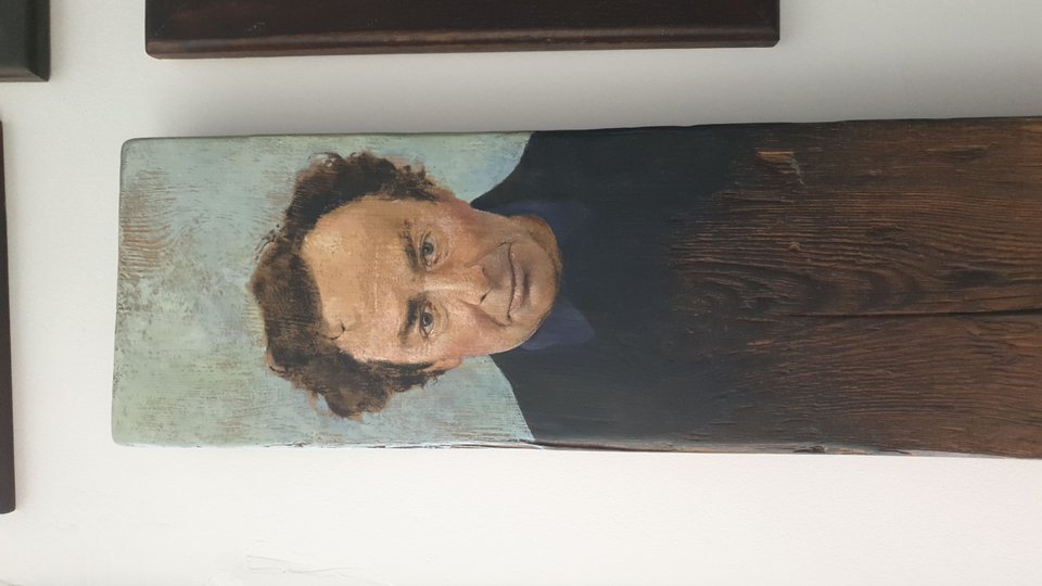 2003, Αθήνα, ο Χρήστος Μποκόρος ζωγραφίζει το πορτρέτο του Γιώργου Βέλτσου