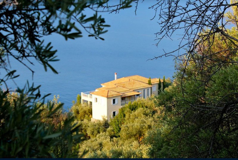 Viridian, Αλόννησος
