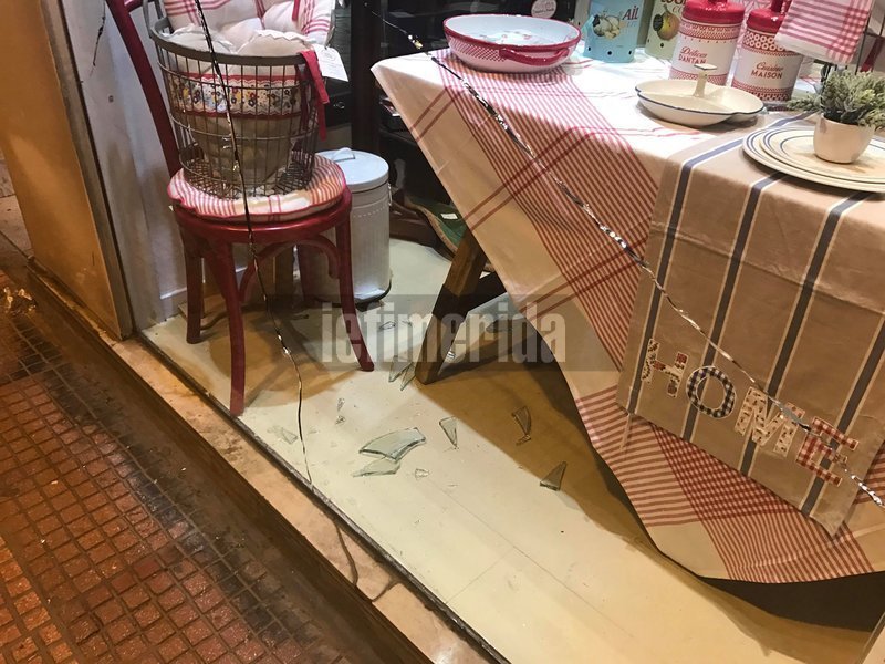 Επίθεση κουκουλοφόρων