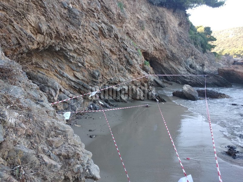 Οι κορδέλες στην παραλία στο Πόρτο Ράφτη