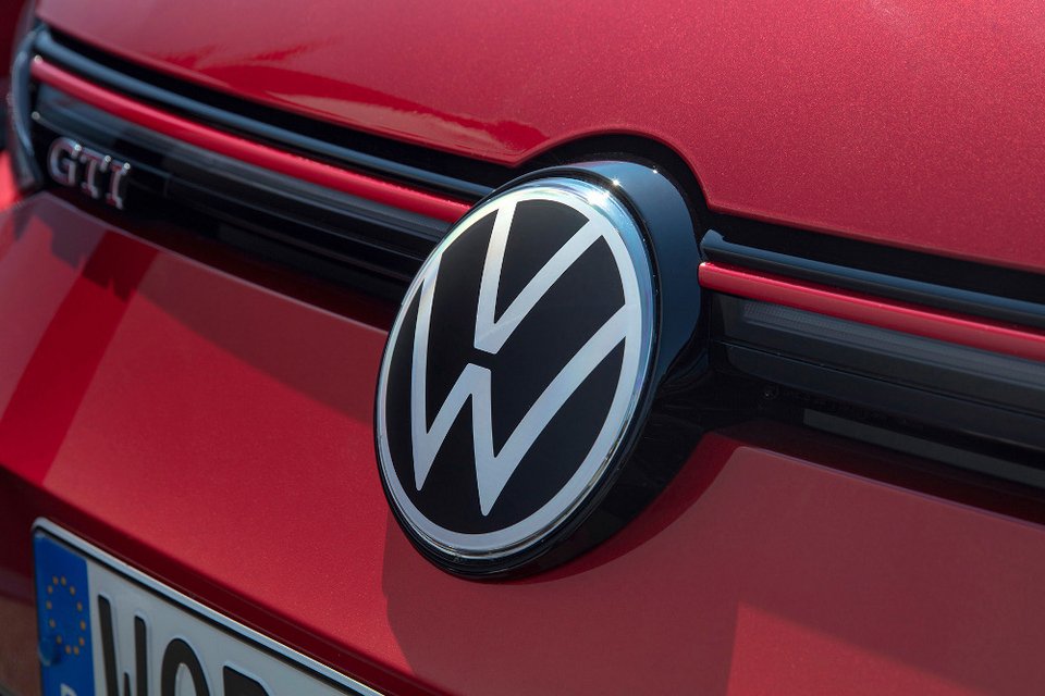 Στα τέλη Οκτωβρίου το λανσάρισμα του VW Golf GTI