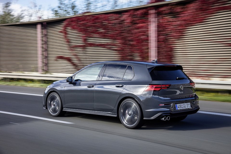 Aυτές είναι οι νέες εκδόσεις του VW Golf