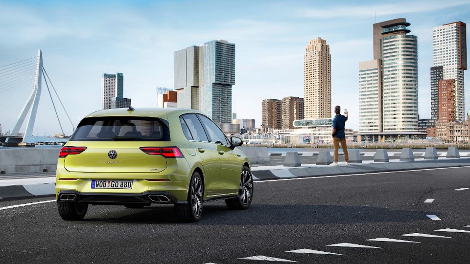 Αυτό είναι το νέο VW Golf