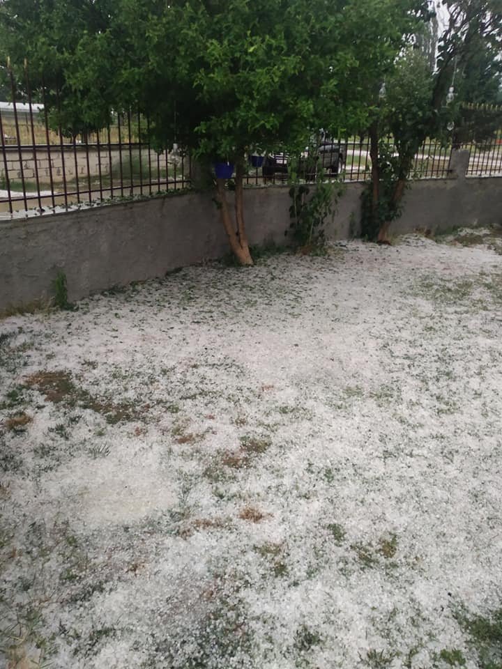 Χαλάζι στο Δροσερό Εορδαίας. Φωτογραφία: Kozan.gr