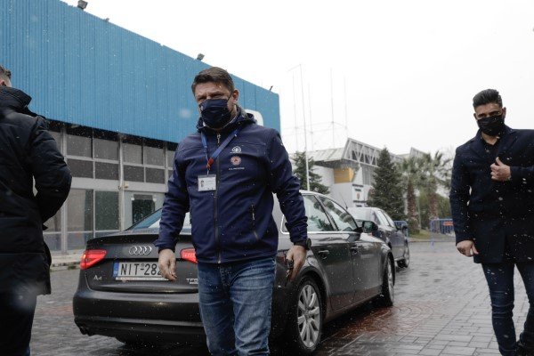 Ο Νίκος Χαρδαλιάς στο mega εμβολιαστικό κέντρο Θεσσαλονίκης -Φωτογραφία: Konstantinos Tsakalidis / SOOC