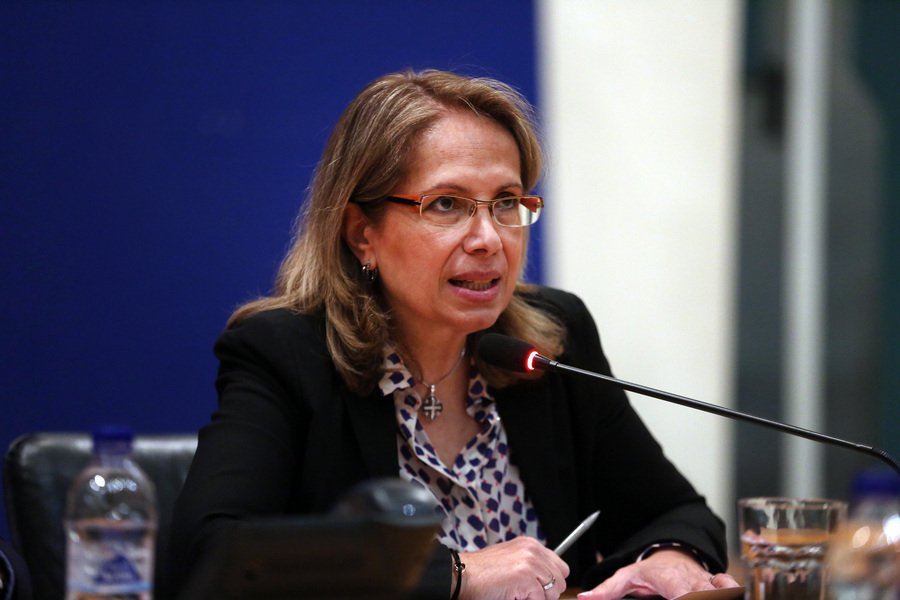 Η απερχόμενη πρόεδρος ΤΑΠΑ και νέα πρόεδρος και διευθύνουσα σύμβουλος της Αναπτυξιακής Τράπεζας Αθηνά Χατζηπέτρου / ΑΠΕΜΠΕ Αλέξανδρος Μπελτές