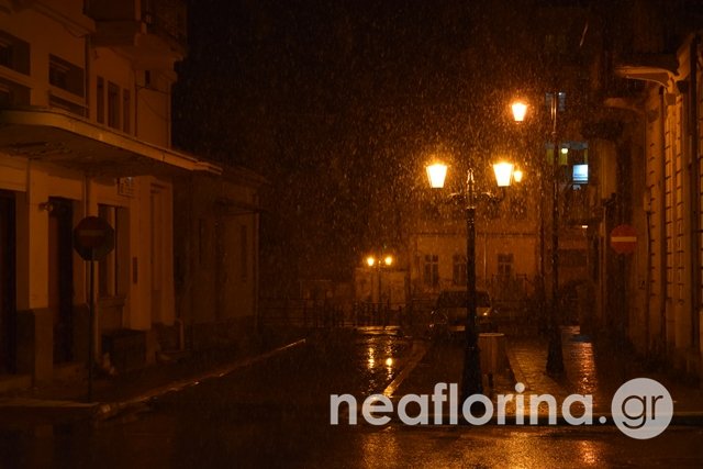 Χιόνια στη Φλώρινα το βράδυ της Πέμπτης