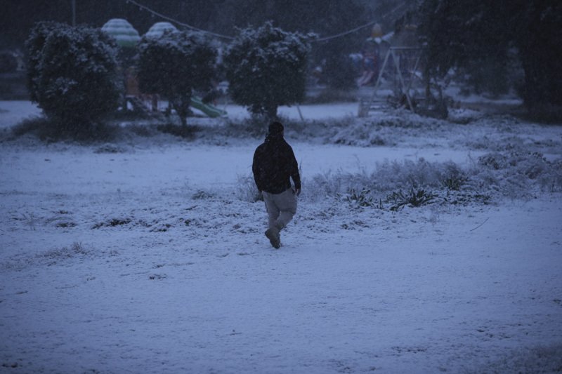 Στα λευκά η Βαγδάτη λόγω των χιονοπτώσεων