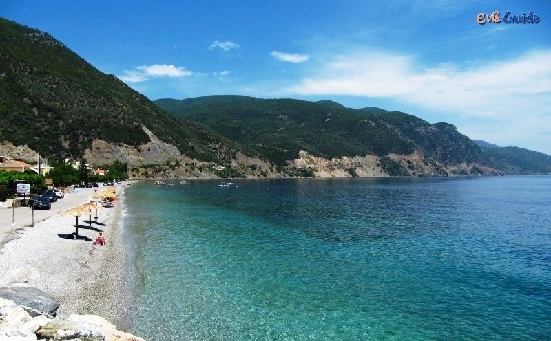 Παραλία στο χωριό Ηλια