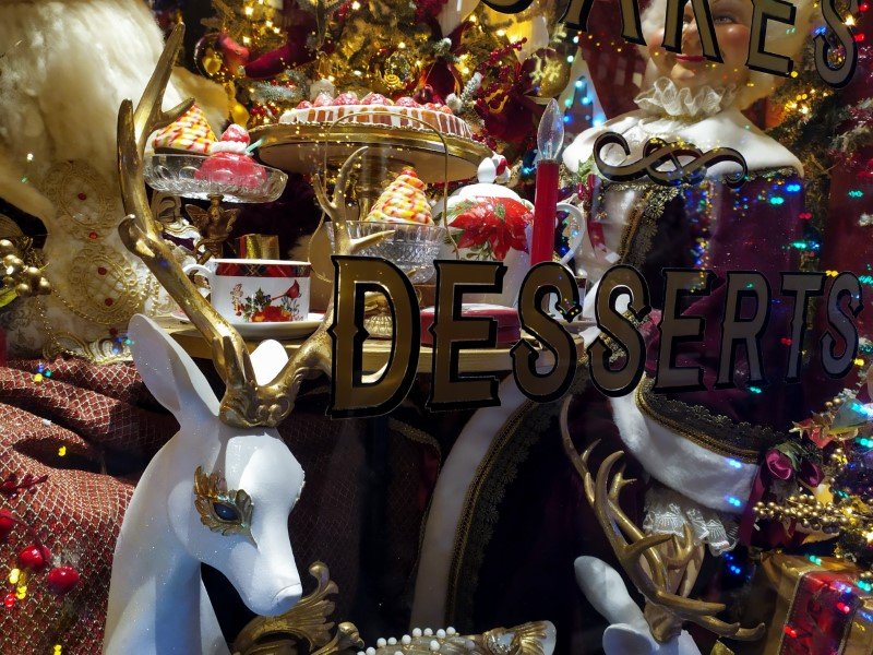 Χριστουγεννιάτικος στολισμός στην περιοχή Ψυρρή - Φωτογραφία: EUROKINISSI/ΔΗΜΗΤΡΟΠΟΥΛΟΣ ΣΩΤΗΡΗΣ