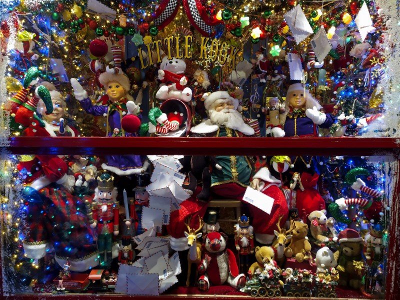 Χριστουγεννιάτικος στολισμός στην περιοχή Ψυρρή - Φωτογραφία: EUROKINISSI/ΔΗΜΗΤΡΟΠΟΥΛΟΣ ΣΩΤΗΡΗΣ