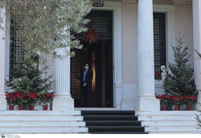 Το έλατο στην αυλή του Μεγάρου Μαξίμου