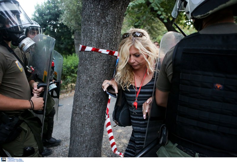 Ενταση και χημικά στο Ζάππειο -Φωτογραφία: Intimenews/ΚΑΠΑΝΤΑΗΣ ΔΗΜΗΤΡΗΣ
