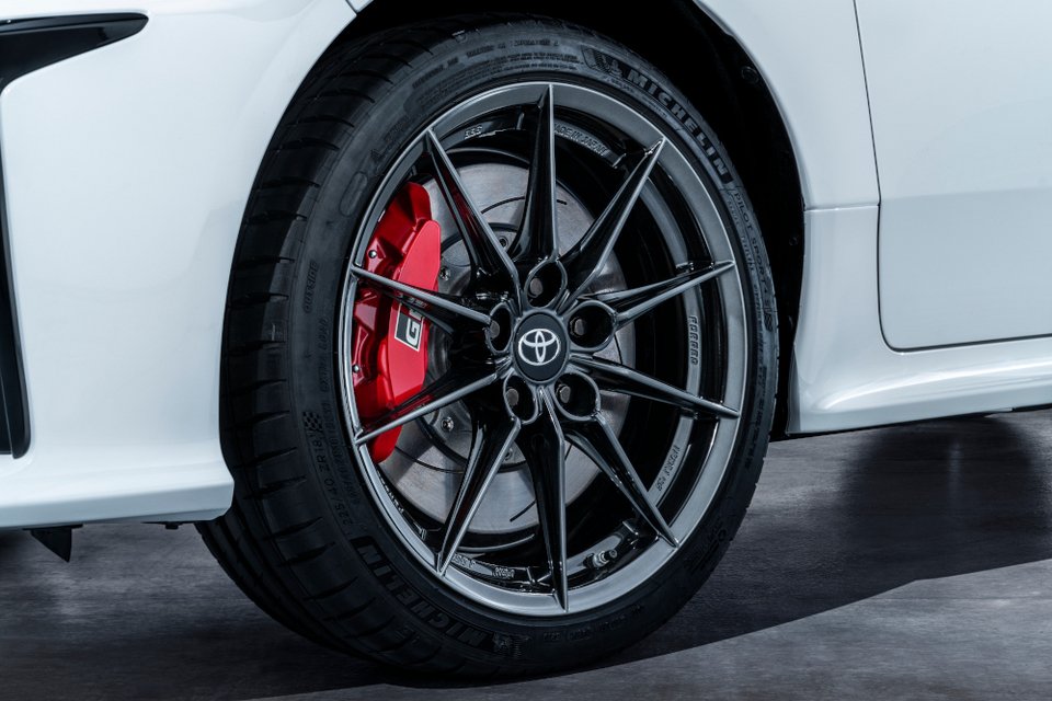 H Toyota μας ξεναγεί στη γραμμή παραγωγής του Yaris των 261 ίππων