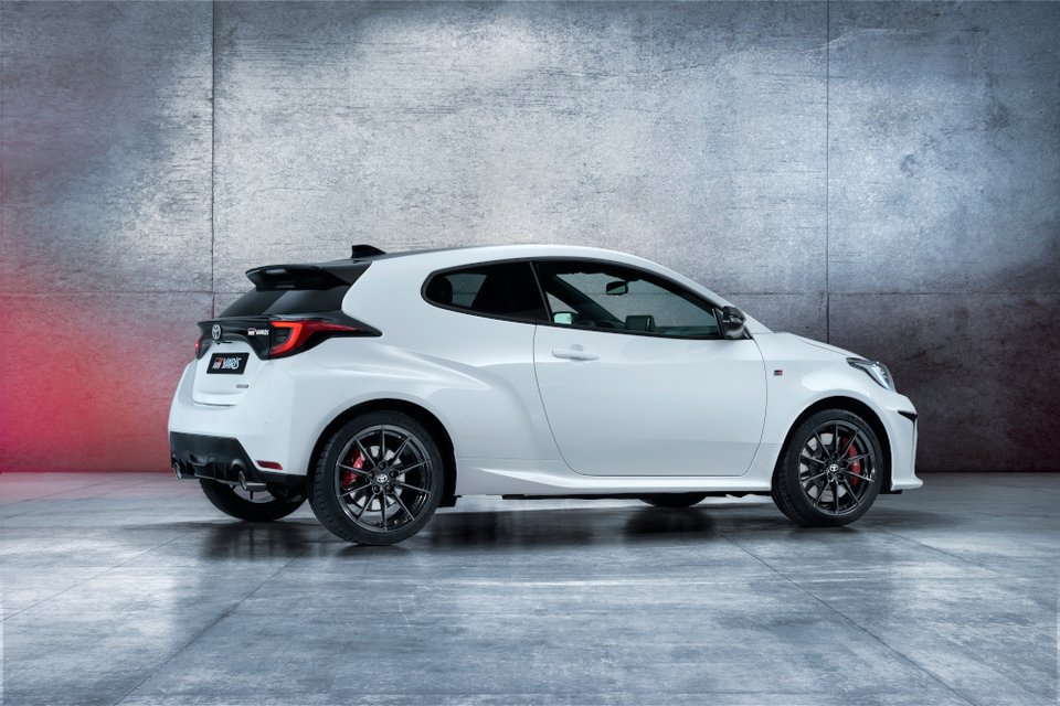 H Toyota μας ξεναγεί στη γραμμή παραγωγής του Yaris των 261 ίππων