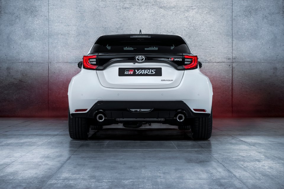 H Toyota μας ξεναγεί στη γραμμή παραγωγής του Yaris των 261 ίππων