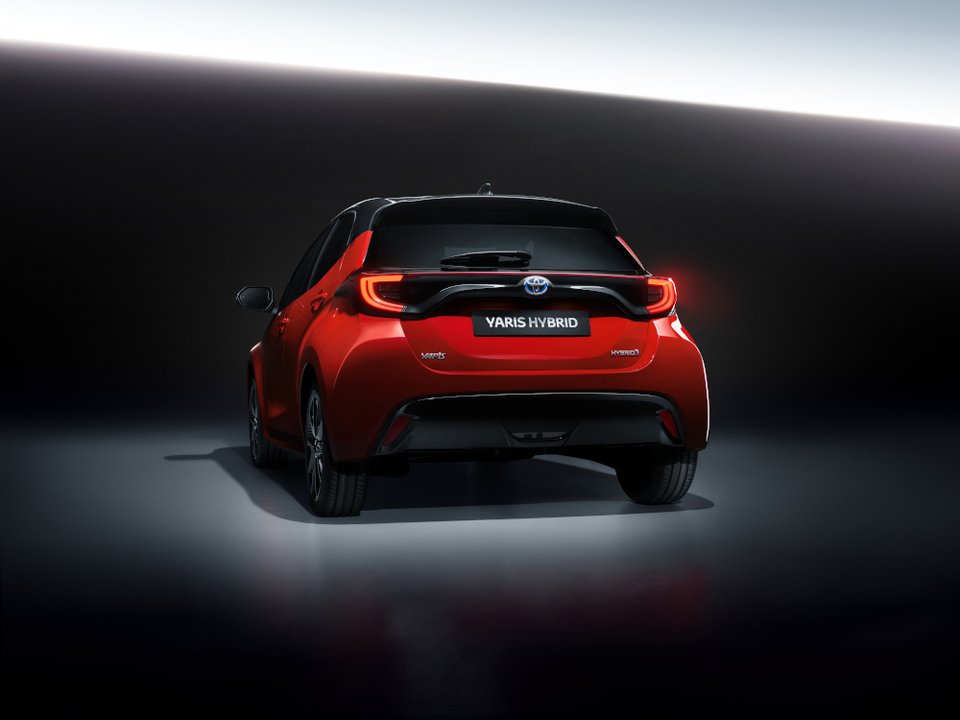 νέο toyota yaris