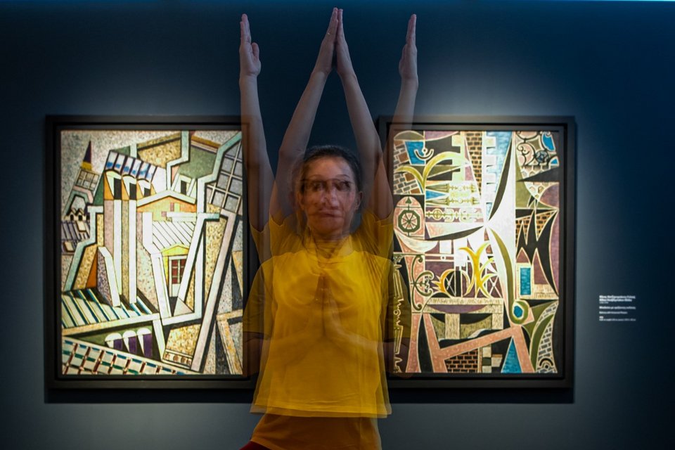 yoga σε μουσείο