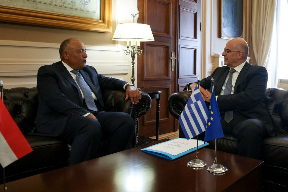 Συνάντηση στο Υπουργείο είχαν οι υπουργοί Εξωτερικών της Ελλάδας Νίκος Δένδιας και της Αιγύπτου Σάμεχ Σούκρι