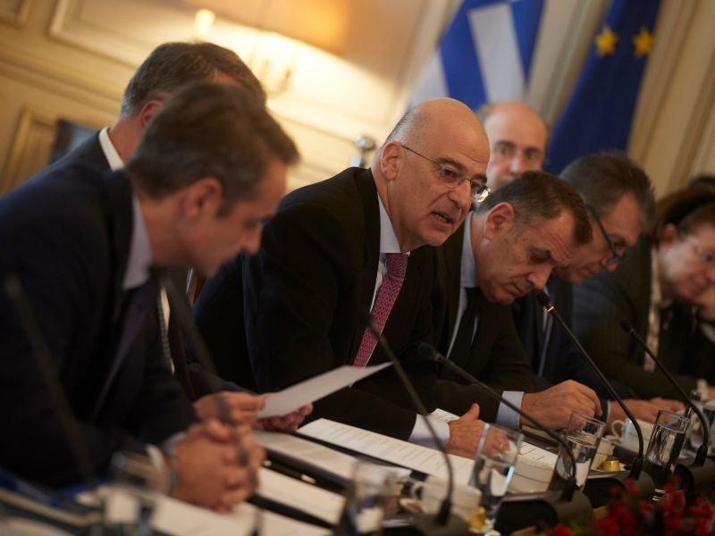 Με τις εξελίξεις στη Λιβύη να τρέχουν οι υπουργοί άκουσαν με προσοχή τον Νίκο Δένδια