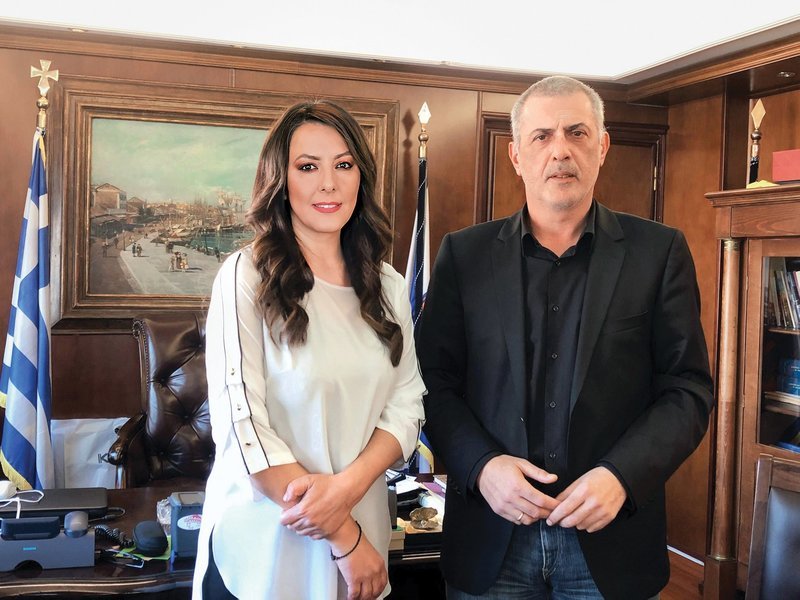 Ανδριάνα Ζαρακέλη, Γιάννης Μώραλης στο δημαρχείο