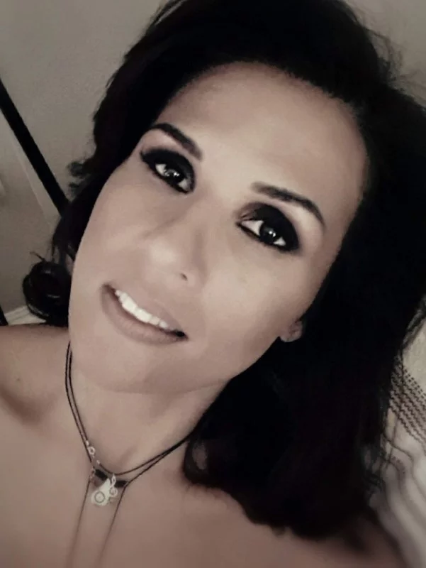 Ινές Ζήκου (μεσόφωνος)