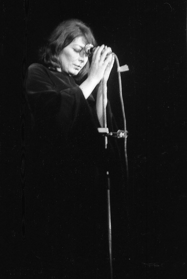 Juliette Gréco /Φωτογραφία: Σίμος Τσαπνίδης, 1974 © Μ.Νταλούκας