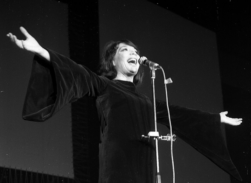 Juliette Gréco /Φωτογραφία: Σίμος Τσαπνίδης, 1974 © Μ.Νταλούκας