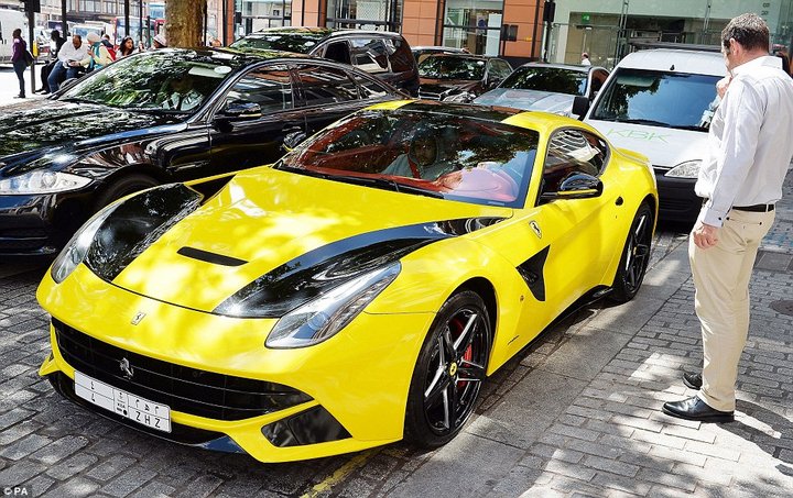 Lamborghini против феррари