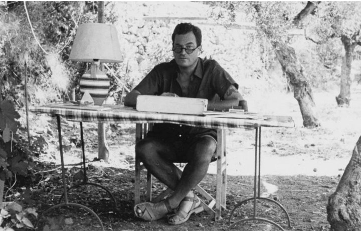 Επίσκεψη στο σπίτι του Πάτρικ Λη Φέρμορ στη Μάνη -Χτισμένο στην Ελλάδα ...