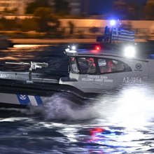 σκάφος του λιμενικού βράδυ
