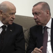 Ο πρόεδρος της Τουρκίας Ρετζέπ Ταγίπ Ερντογάν και ο ηγέτης του εθνικιστικού MHP, Ντεβλέτ Μπαχτσελί 