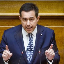 Ο Νότης Μηταράκης στη Βουλή