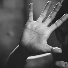 Τέσσερα ασυνόδευτα παιδιά στα χέρια αδίστακτων διακινητών -Κρατούνταν σε υπόγειο στην οδό Φυλής