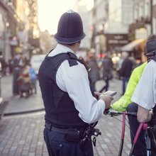 Aστυνομικοί στη Βρετανία