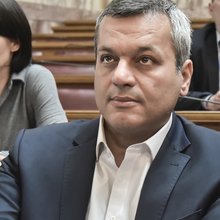 Χάρης Μαμουλάκης