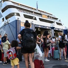 Αυξημένη η έξοδος των αδειούχων από τα λιμάνια της Αττικής